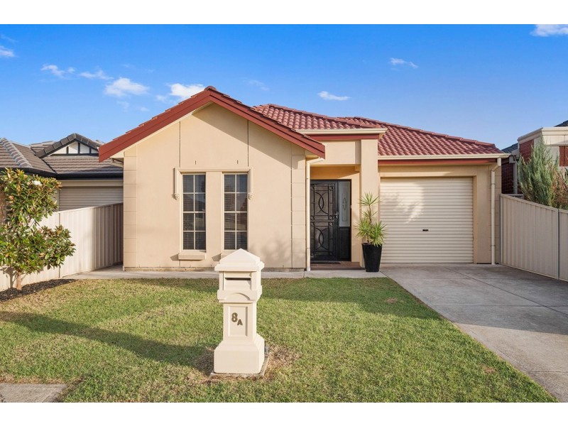 8A Winser Avenue, Seaton SA 5023
