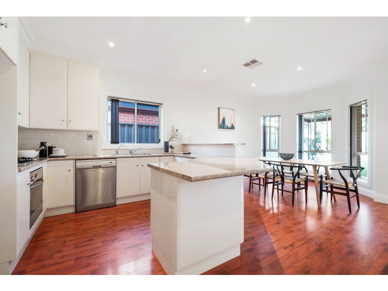 8A Winser Avenue, Seaton SA 5023