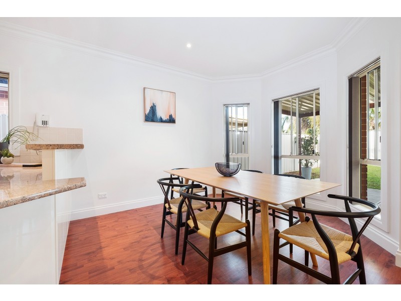 8A Winser Avenue, Seaton SA 5023
