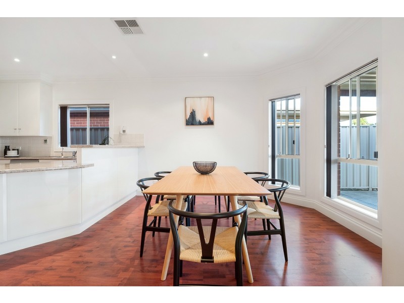 8A Winser Avenue, Seaton SA 5023