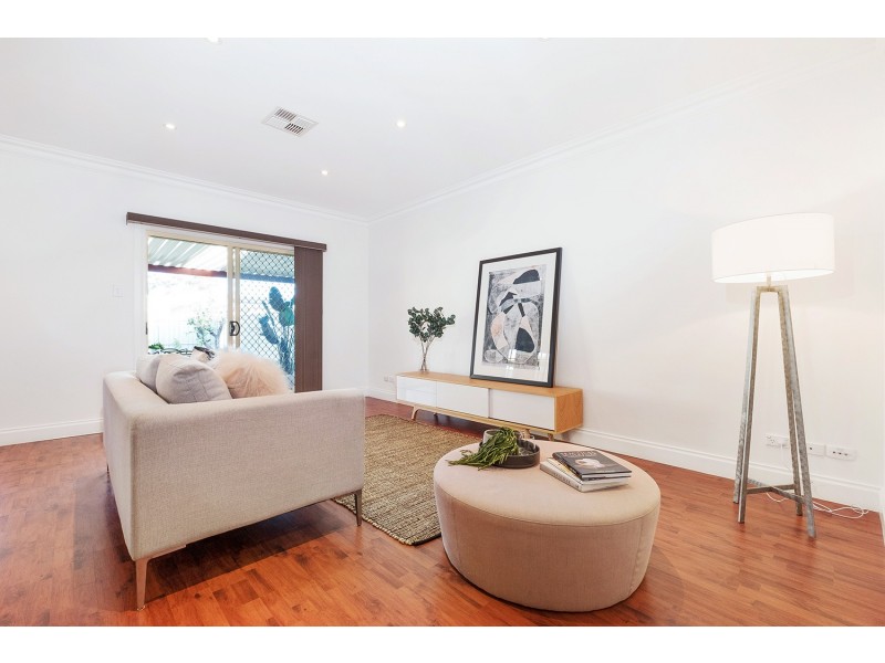 8A Winser Avenue, Seaton SA 5023