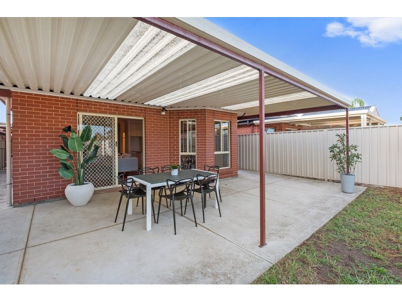 8A Winser Avenue, Seaton SA 5023