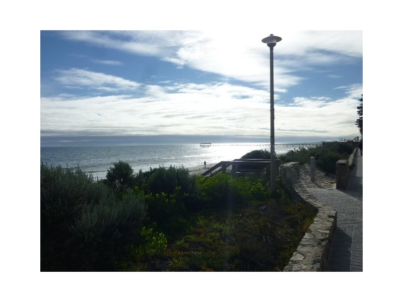 2/43 Military Road, West Beach SA 5024