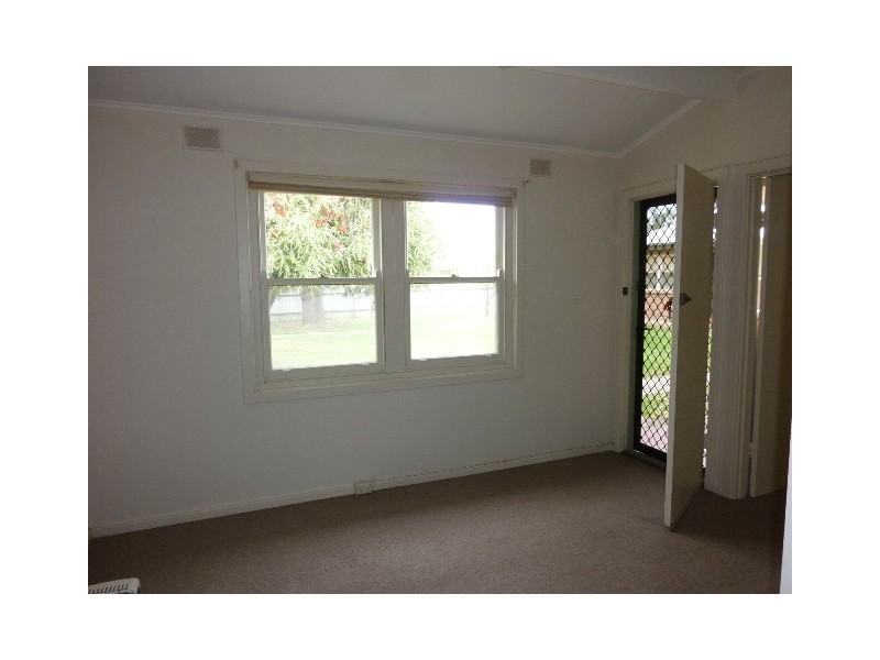 9 Coral Sea Road, Fulham SA 5024