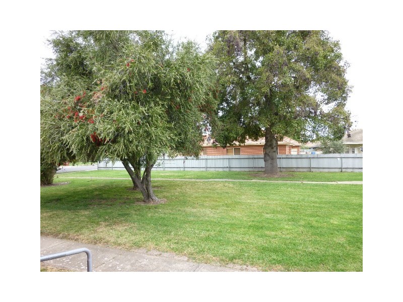 9 Coral Sea Road, Fulham SA 5024