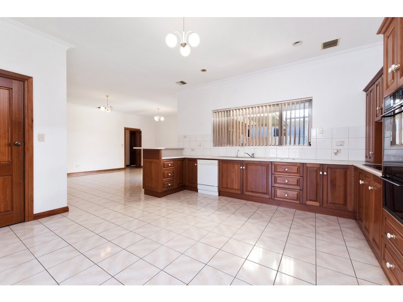 1 Roder Avenue, Kidman Park SA 5025