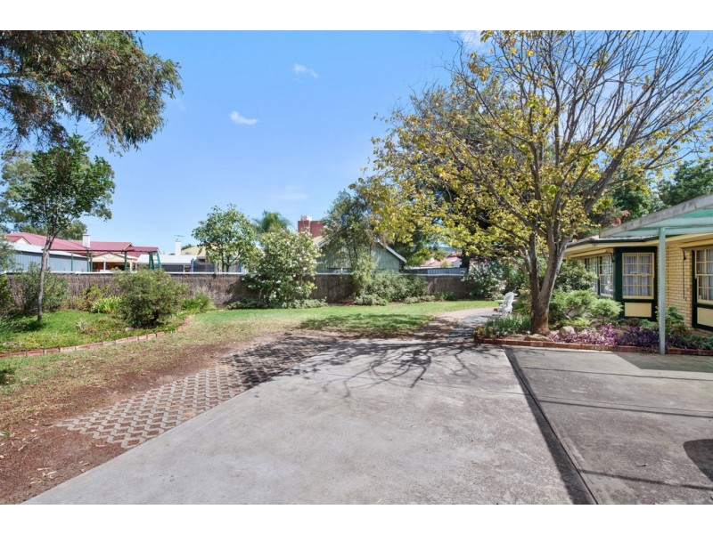 2/10A Oval Avenue, Woodville South SA 5011