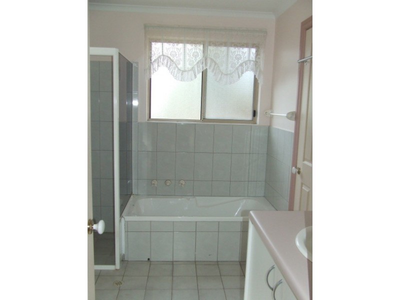 2/10 Iris Court, Grange SA 5022