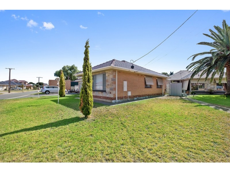 7 McMahon place, Seaton SA 5023