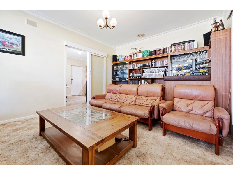 7 McMahon place, Seaton SA 5023