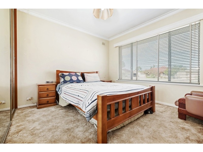 7 McMahon place, Seaton SA 5023