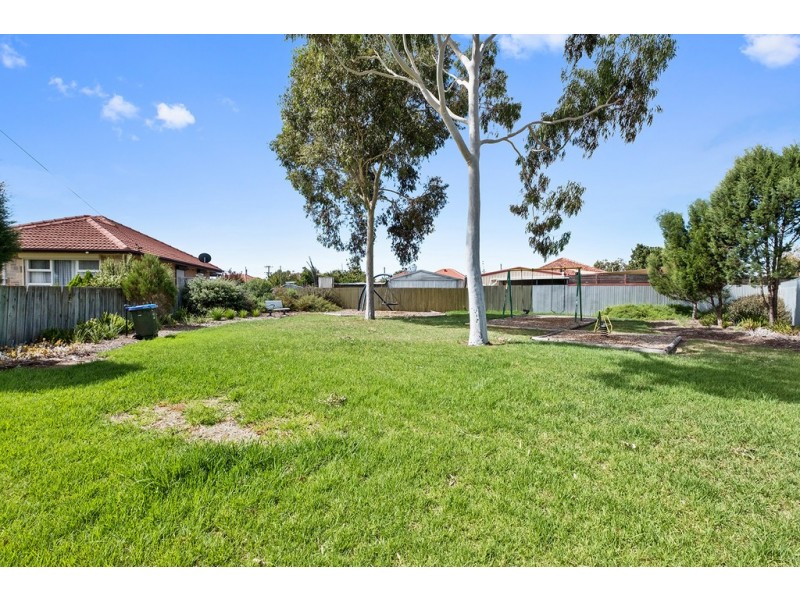 7 McMahon place, Seaton SA 5023