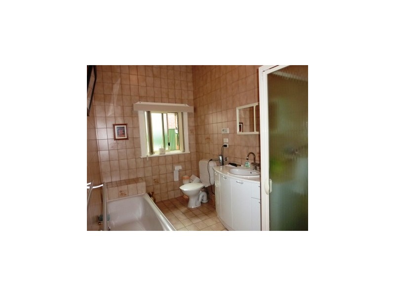 15  Gemmell Street, Beverley SA 5009