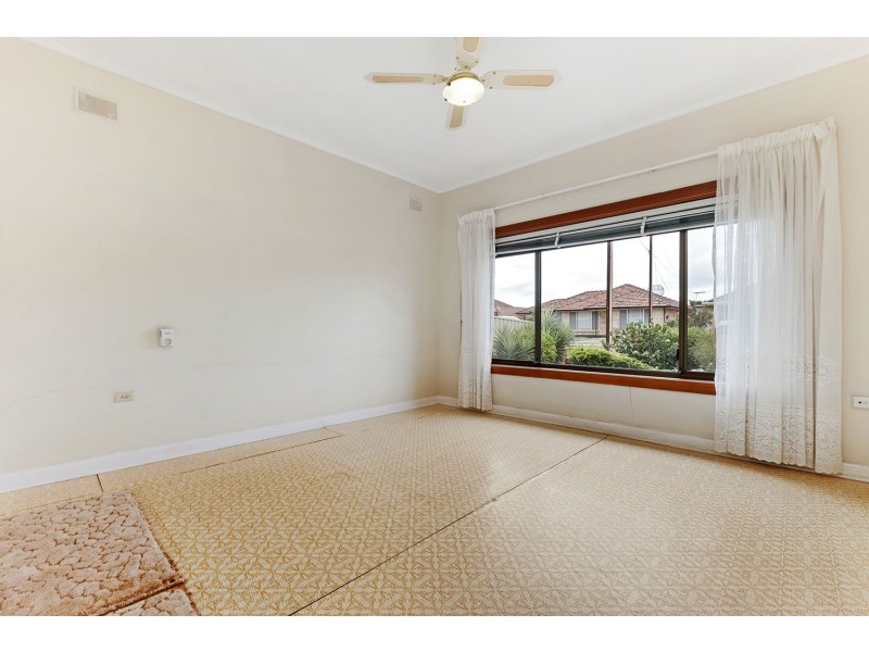 9 Rositano Avenue, Seaton SA 5023