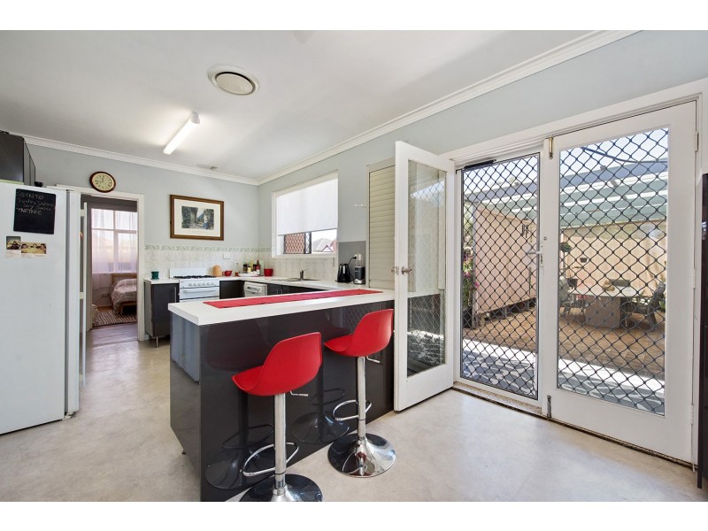 24 Shandon Avenue, Seaton SA 5023