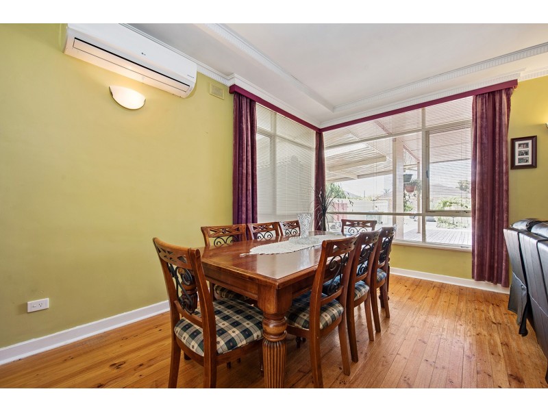 24 Shandon Avenue, Seaton SA 5023