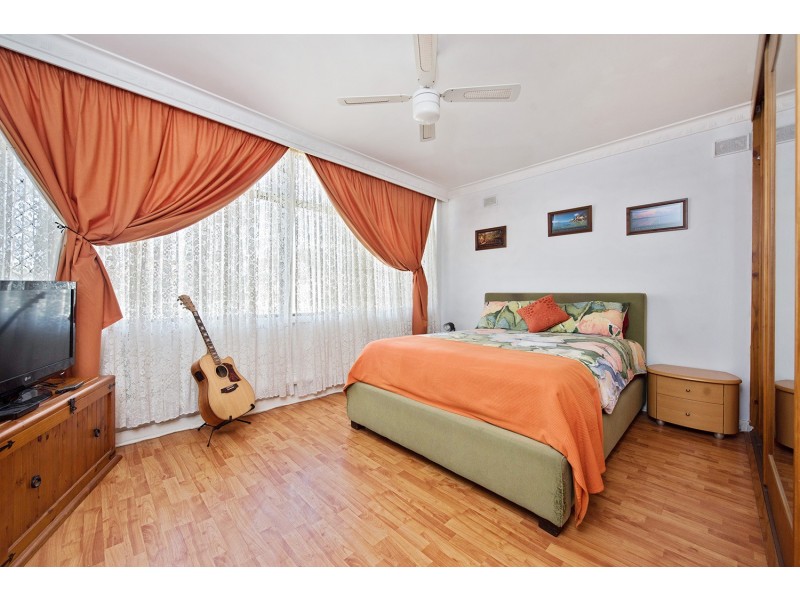 24 Shandon Avenue, Seaton SA 5023