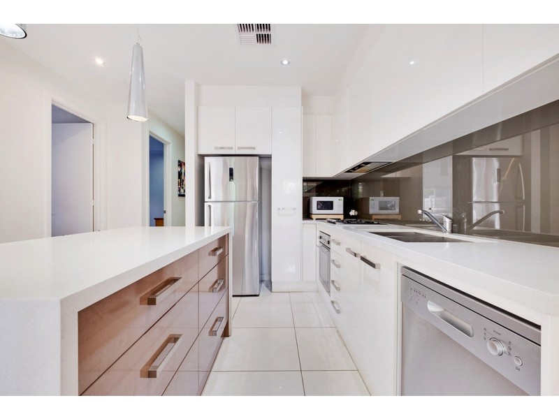 2/80 Charles Sturt Avenue, Grange SA 5022