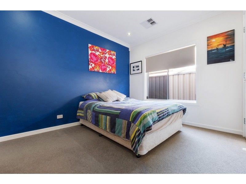 2/80 Charles Sturt Avenue, Grange SA 5022