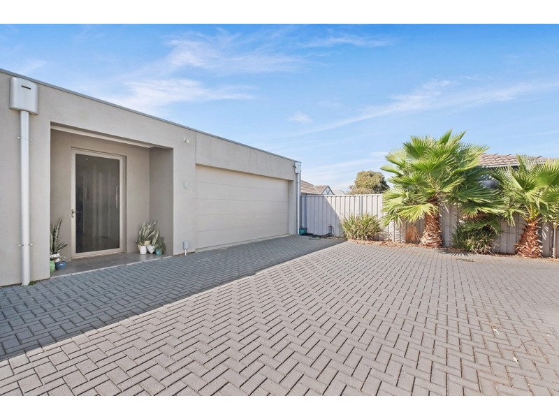 2/80 Charles Sturt Avenue, Grange SA 5022