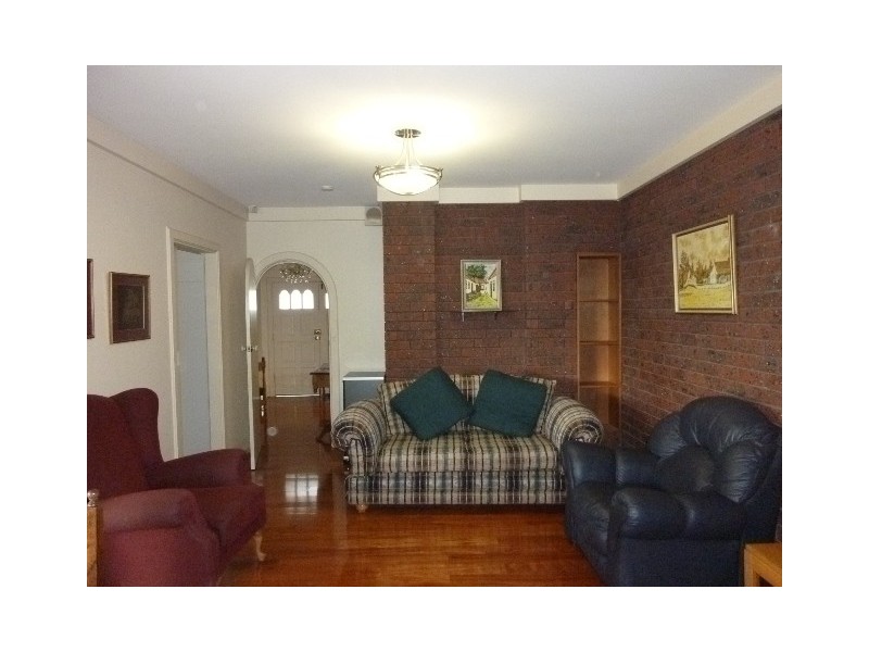 8 Beeston Way, West Lakes SA 5021