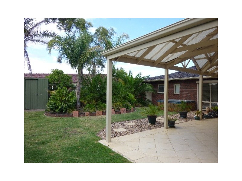 8 Beeston Way, West Lakes SA 5021