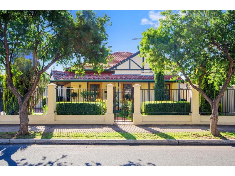 8 Cedar Avenue, Woodville South SA 5011