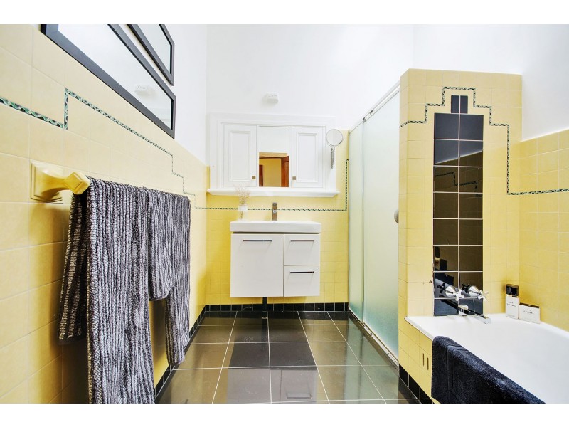 8 Cedar Avenue, Woodville South SA 5011