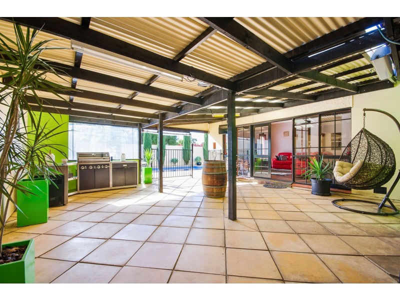 8 Cedar Avenue, Woodville South SA 5011