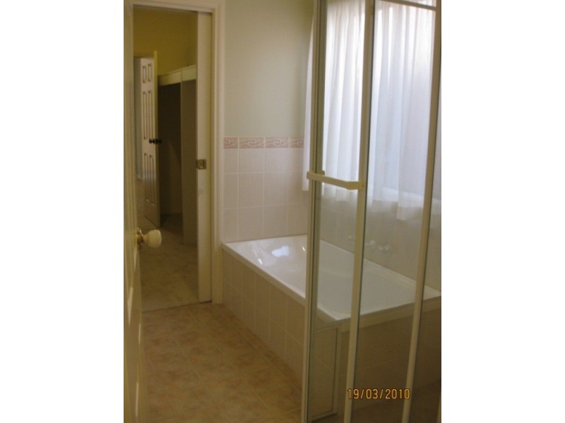 48 Elder Circuit, Mawson Lakes SA 5095