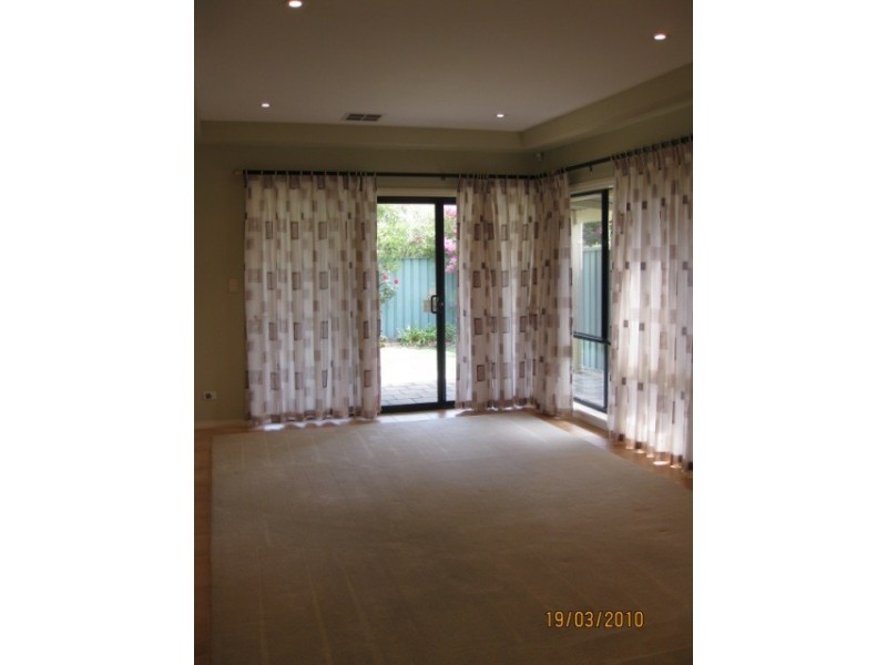 48 Elder Circuit, Mawson Lakes SA 5095