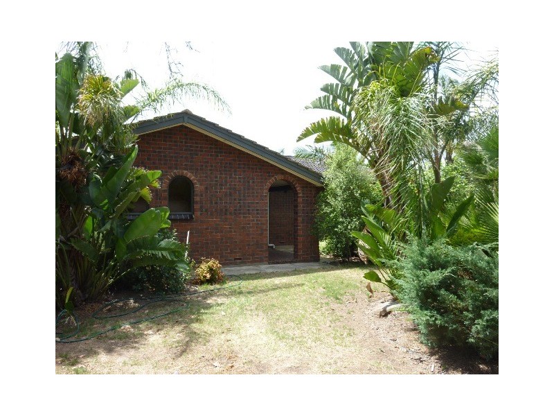 24 Eldridge Crescent, Grange SA 5022