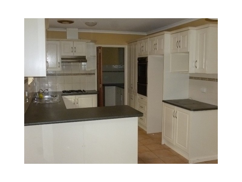 24 Eldridge Crescent, Grange SA 5022