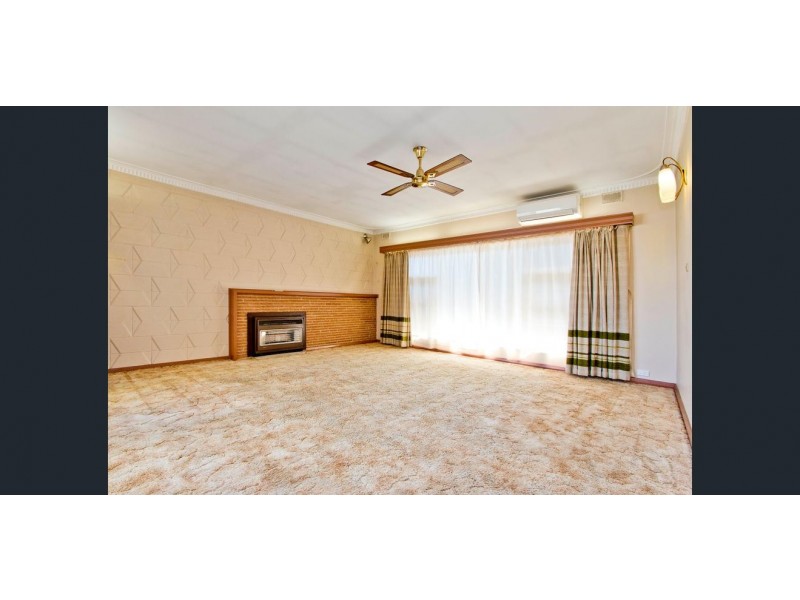 19 East Parkway, Fulham SA 5024