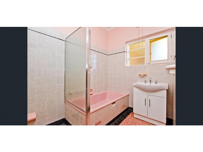 19 East Parkway, Fulham SA 5024