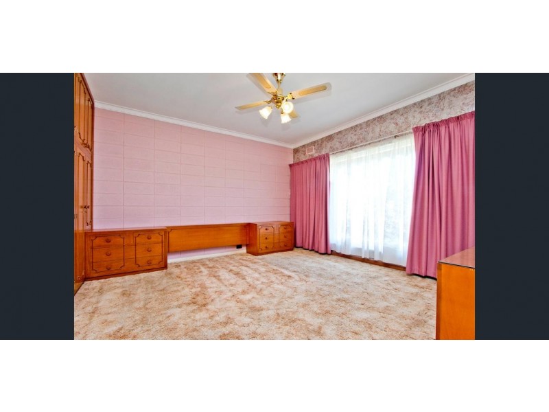 19 East Parkway, Fulham SA 5024