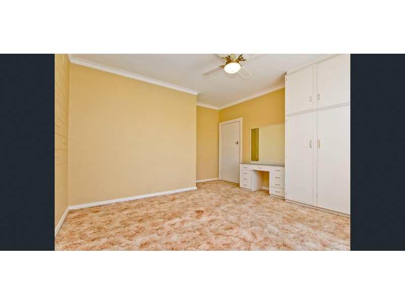 19 East Parkway, Fulham SA 5024