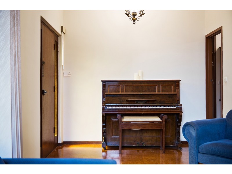 24 Meakin Terrace, Seaton SA 5023