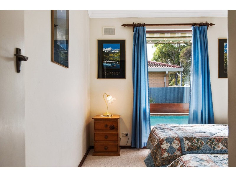 24 Meakin Terrace, Seaton SA 5023