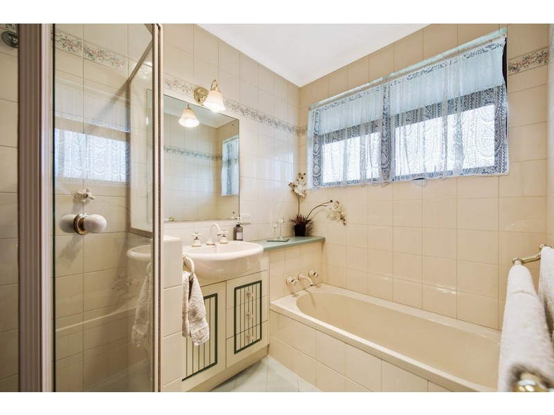 24 Meakin Terrace, Seaton SA 5023