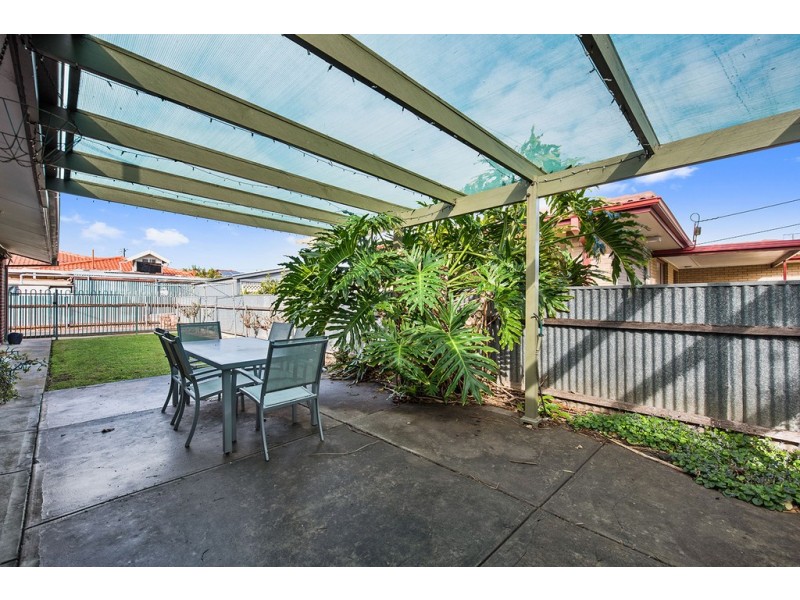 24 Meakin Terrace, Seaton SA 5023
