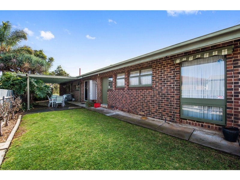 24 Meakin Terrace, Seaton SA 5023