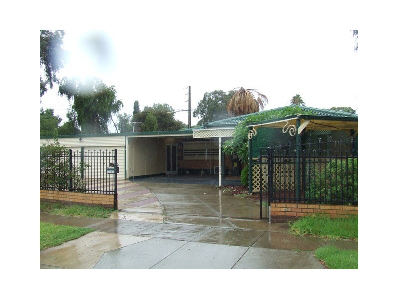 13 Athalie Avenue, Parafield Gardens SA 5107