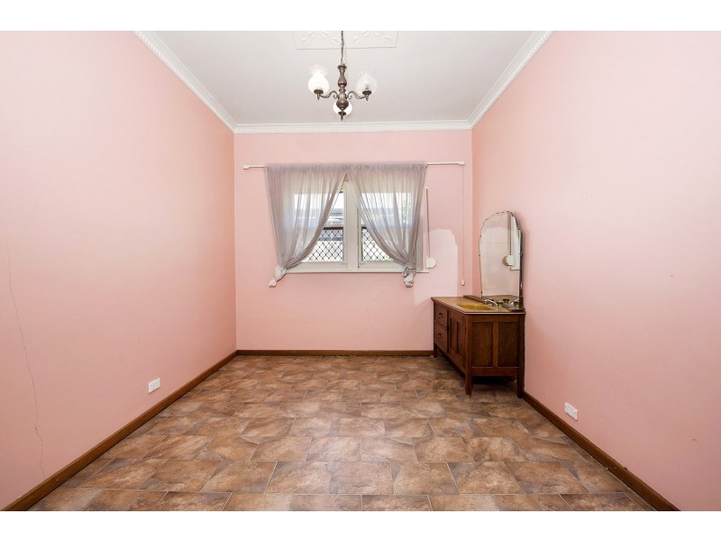 69 Clark Terrace, Seaton SA 5023