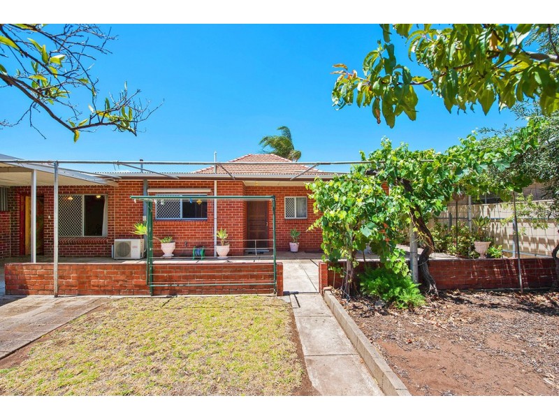 69 Clark Terrace, Seaton SA 5023