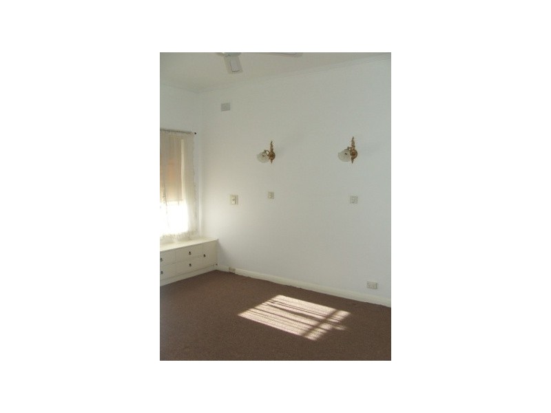 18 Somerset Avenue, Fulham Gardens SA 5024