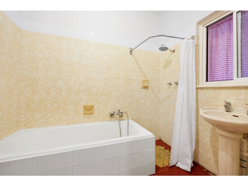 64 Mitchell Street East, Seaton SA 5023