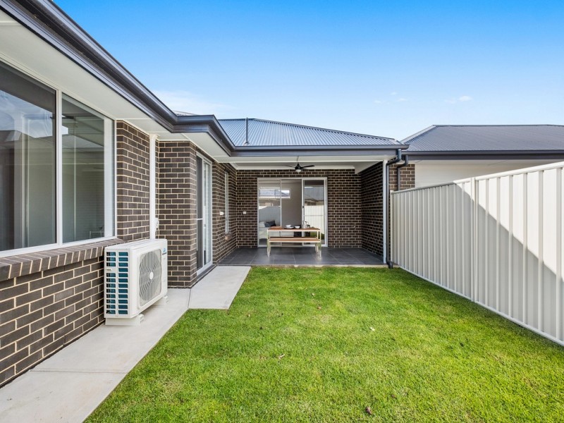 Res 4/31 Hurstfield Terrace, Findon SA 5023