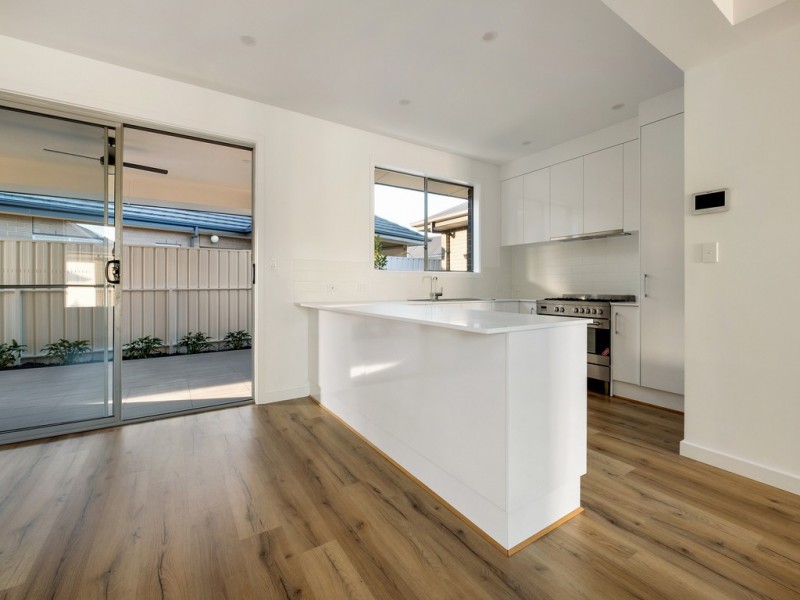 Res 4/31 Hurstfield Terrace, Findon SA 5023