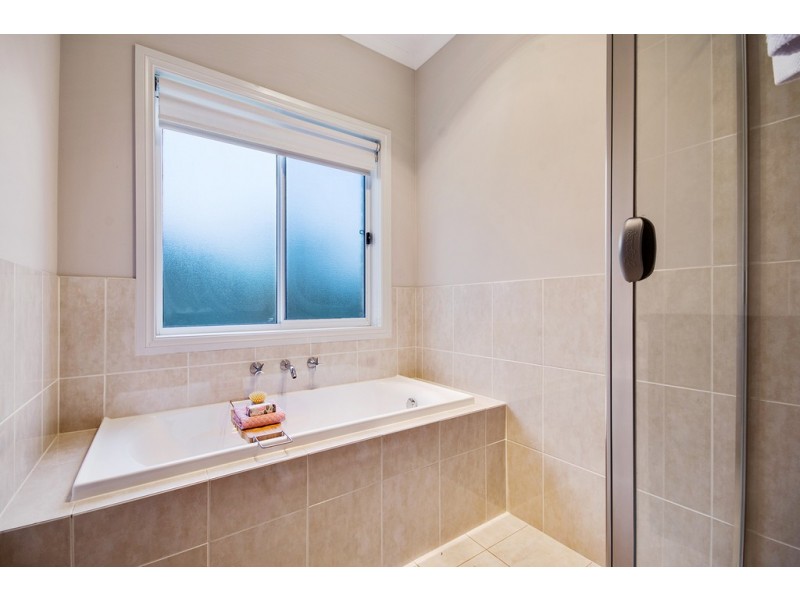 19 Tenth Avenue, Woodville North SA 5012